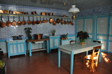 La cuisine bleue de Monet à Giverny