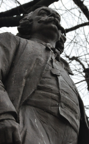 Statue de Flaubert à Rouen