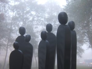 People, sculpture 488x390x400cm, Olivier Gerval, Vernon